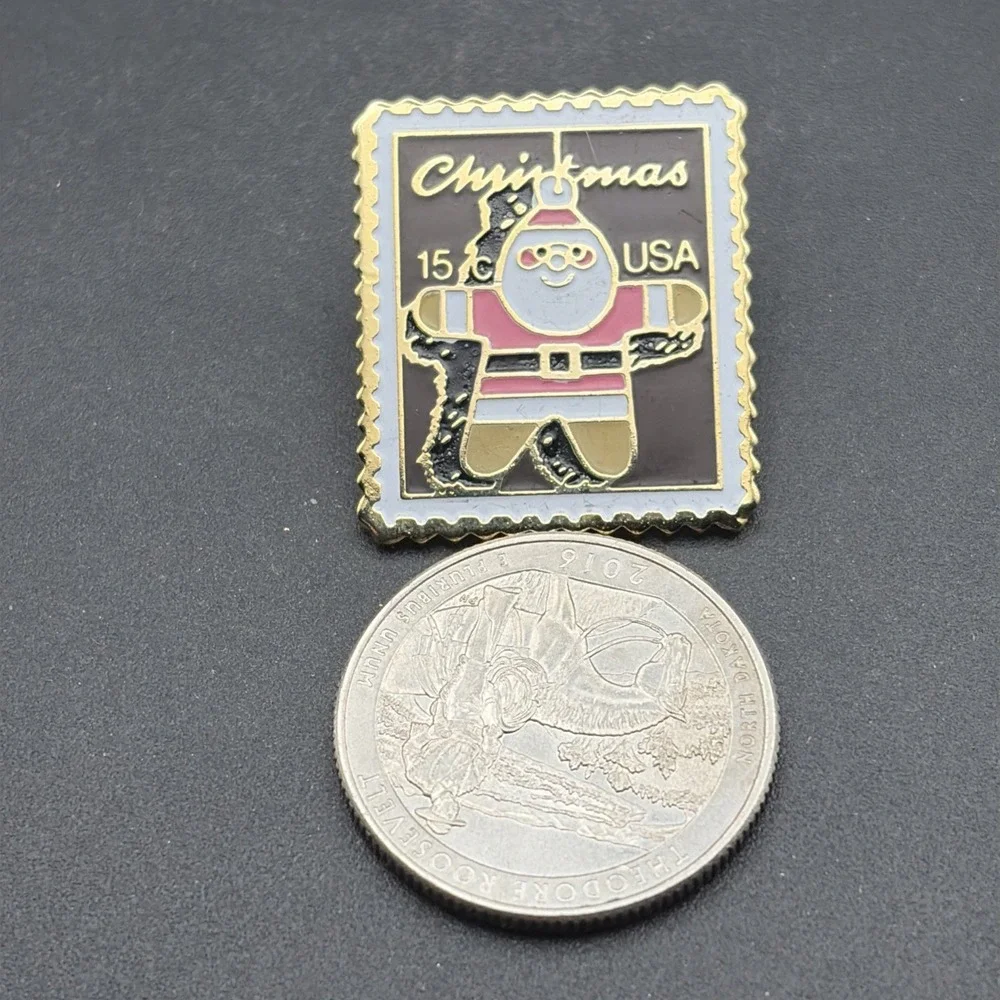 Christmas Gingerbread‎ Santa Claus Stamp Lapel Hat Pin